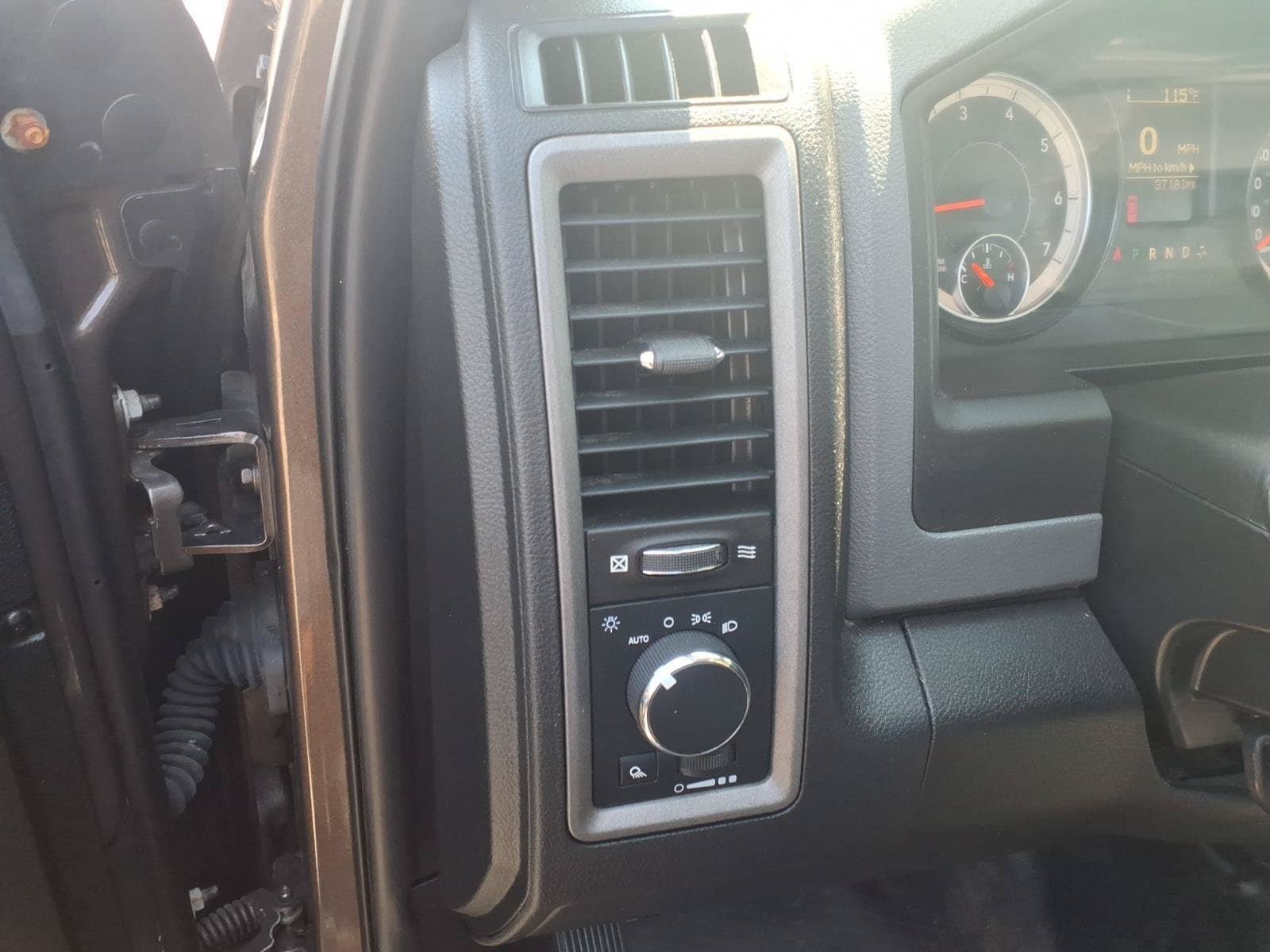 Used 2019 RAM 1500 Tradesman w/ Power & Remote Entry Group RWD image 15