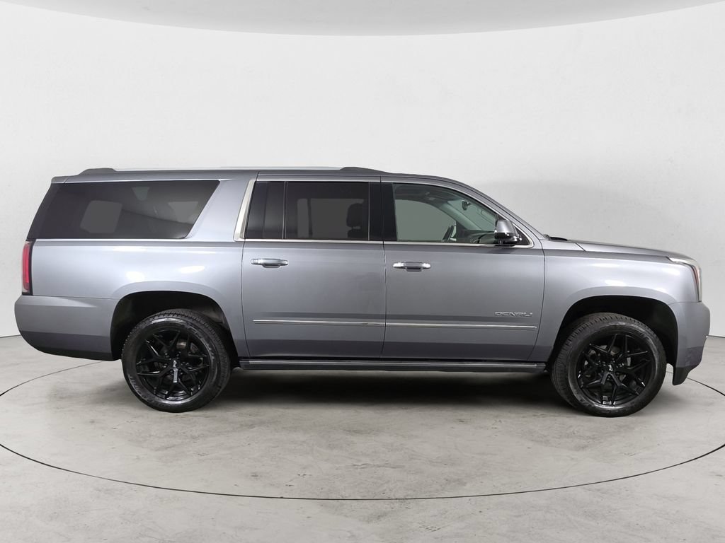 Used 2018 GMC Yukon XL Denali w/ Denali Ultimate Package AWD/4WD image 4