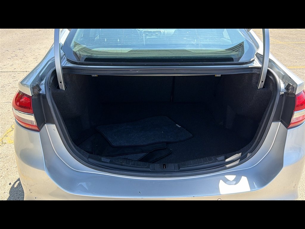 Used 2017 Ford Fusion SE w/ Fusion SE Technology Package FWD image 27