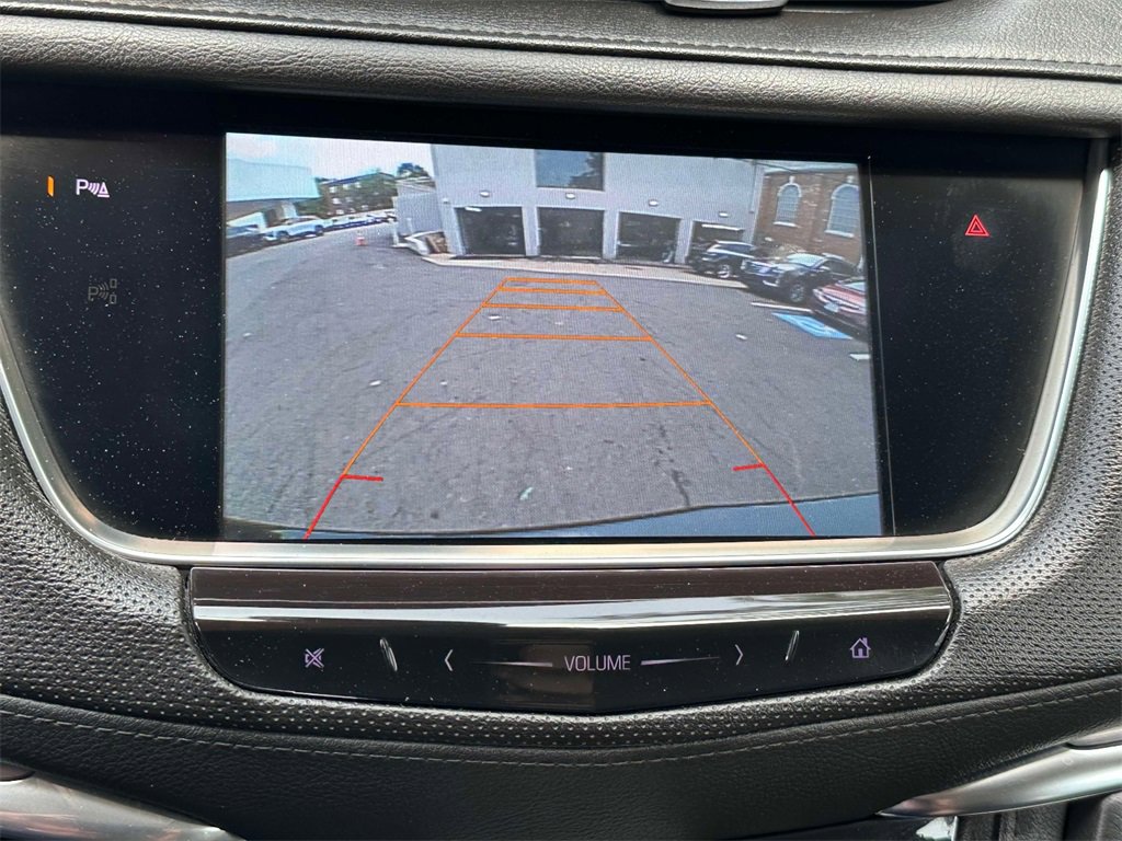 Used 2017 Cadillac XT5 Luxury w/ Driver Awareness Package image 7