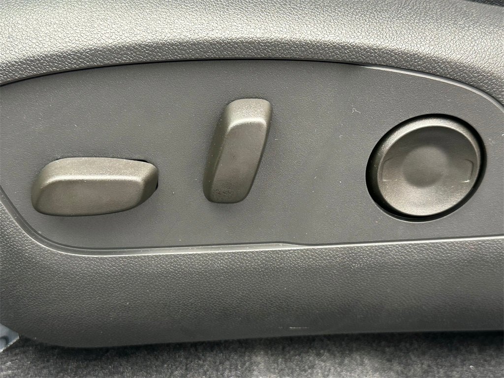 New 2026 Chevrolet Equinox EV LT image 22