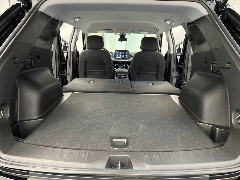 Used 2025 Chevrolet Blazer LT FWD image 35