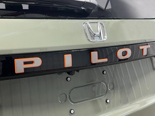 New 2026 Honda Pilot TrailSport image 6