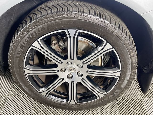 Used 2018 Volvo XC60 T6 Inscription w/ Convenience Package image 34