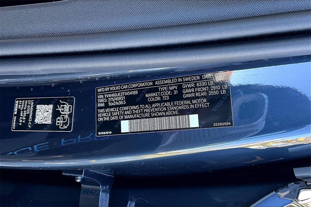 New 2026 Volvo XC90 T8 Plus image 8