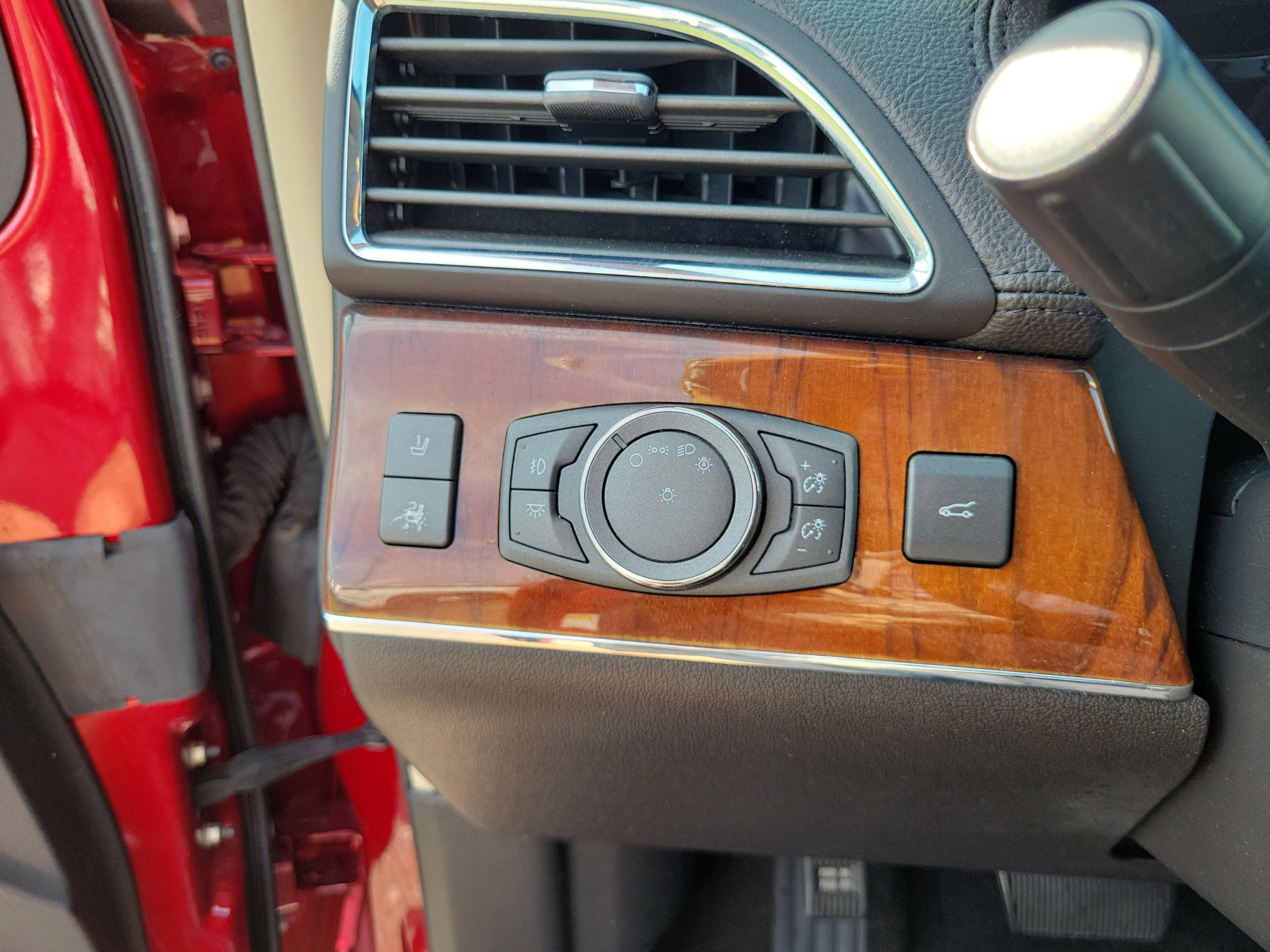 Used 2013 Lincoln MKX FWD image 23