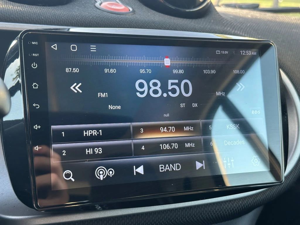 Used 2017 smart fortwo passion image 14