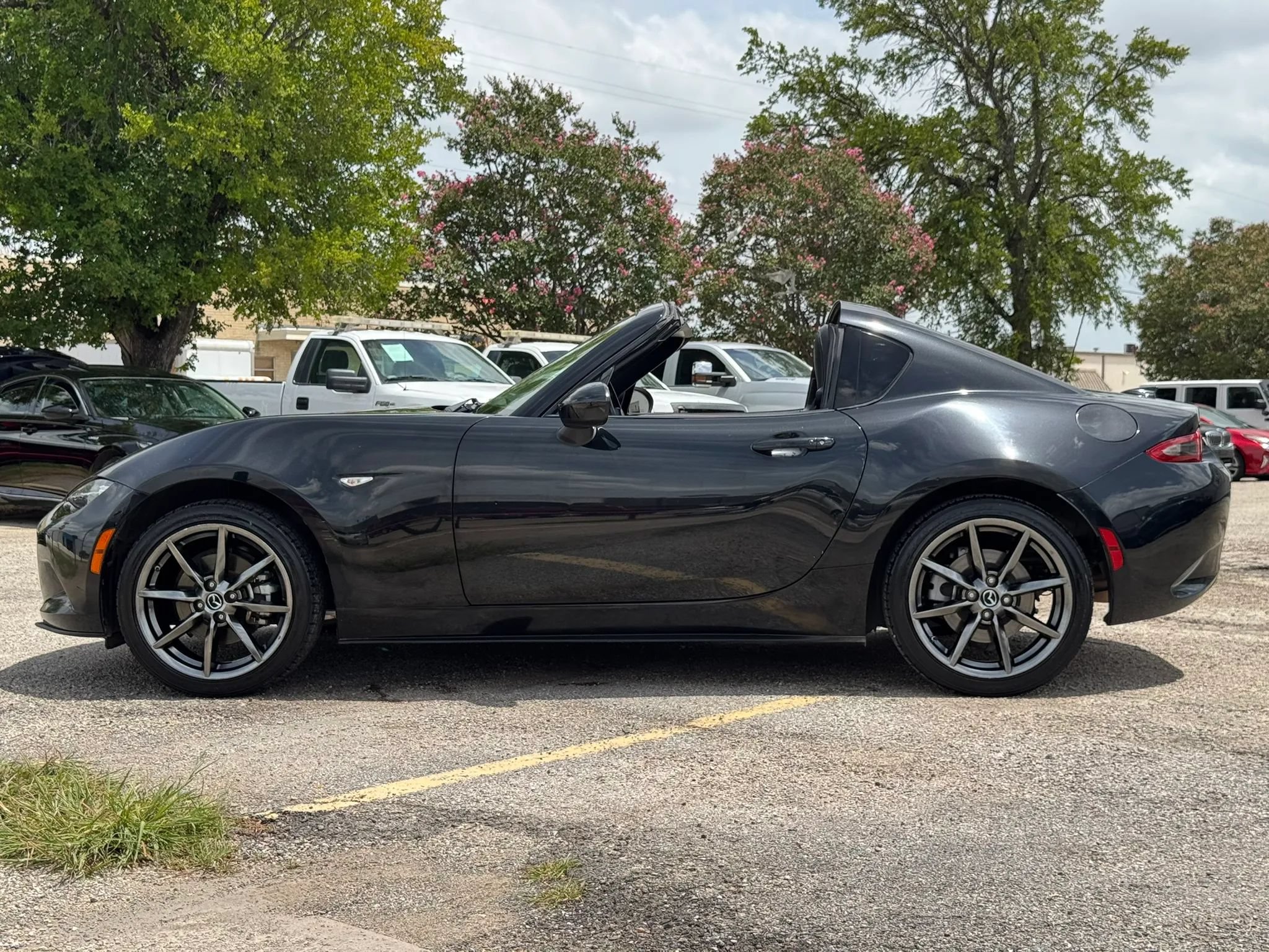 Used 2020 MAZDA MX-5 Miata RF Grand Touring RWD image 5