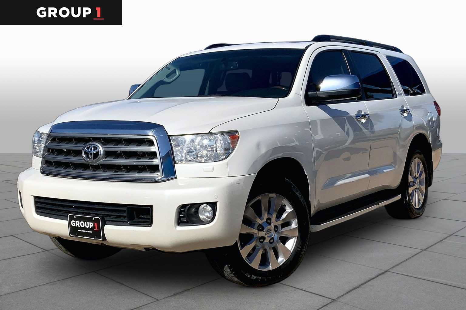 Used 2017 Toyota Sequoia Platinum RWD image 1