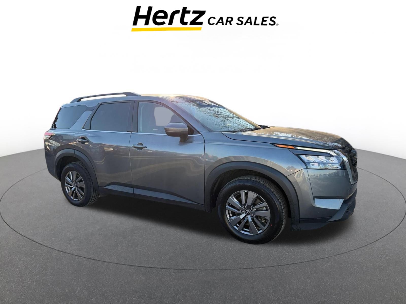 Used 2025 Nissan Pathfinder SV image 1