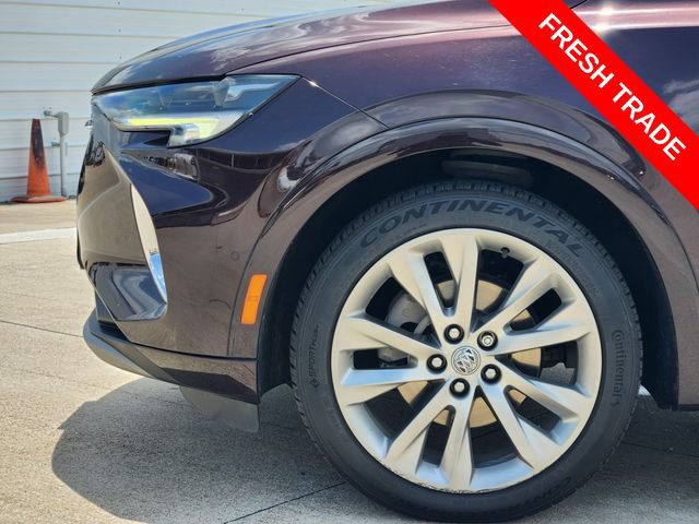 Used 2022 Buick Envision Avenir w/ Technology Package II FWD image 8