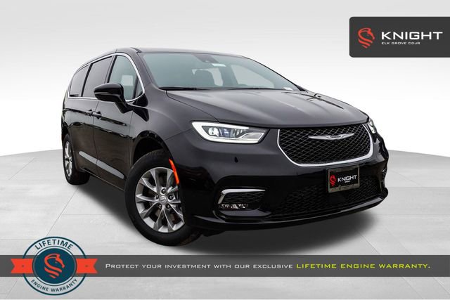New 2026 Chrysler Pacifica Select