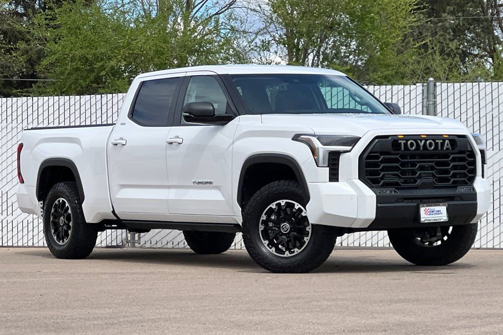 Used 2024 Toyota Tundra SR5 w/ SR5 Premium Package image 2