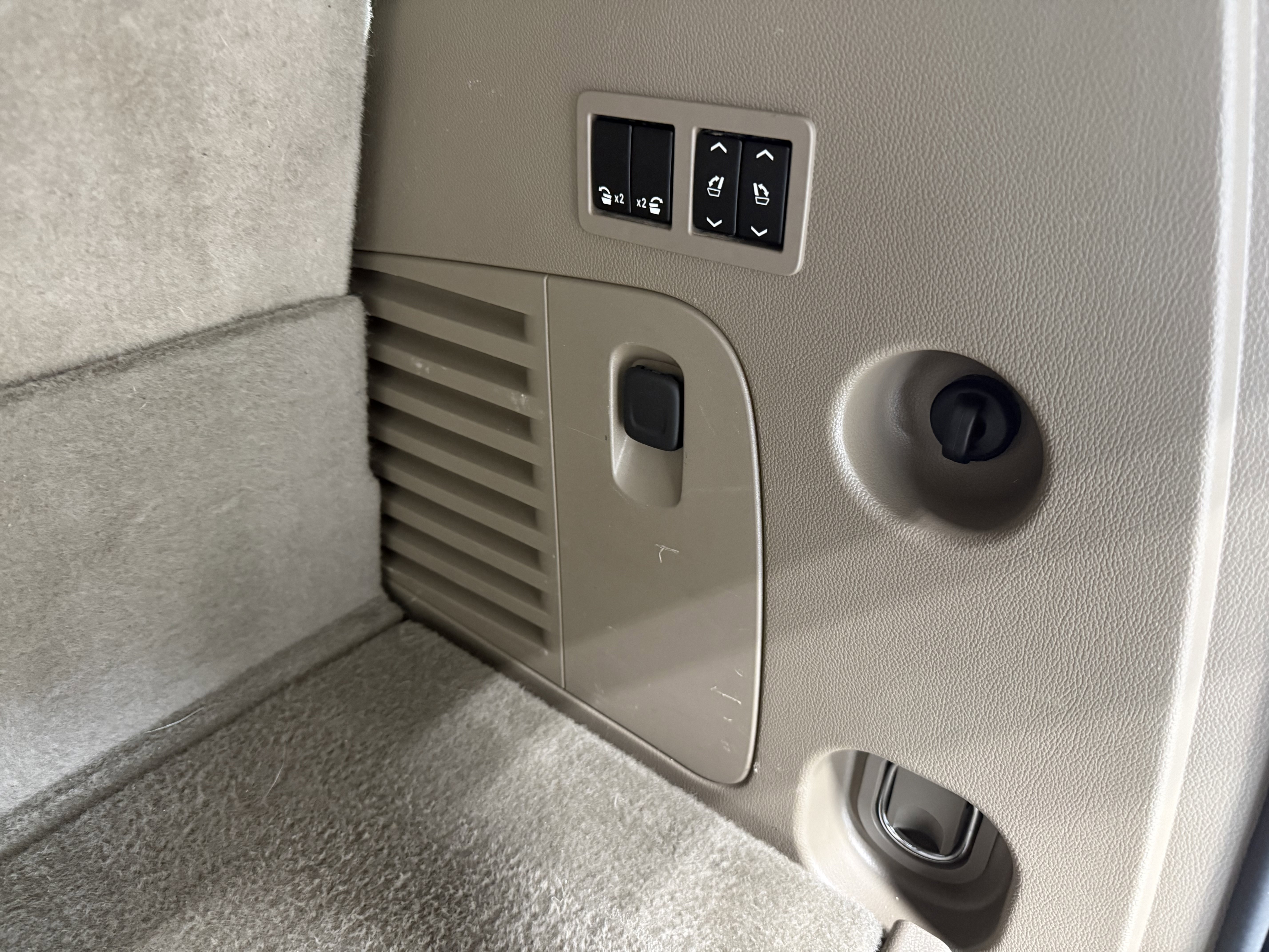 Used 2016 Chevrolet Tahoe LTZ image 7