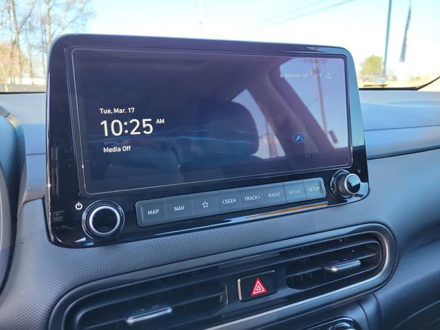 Used 2022 Hyundai Kona Limited image 26