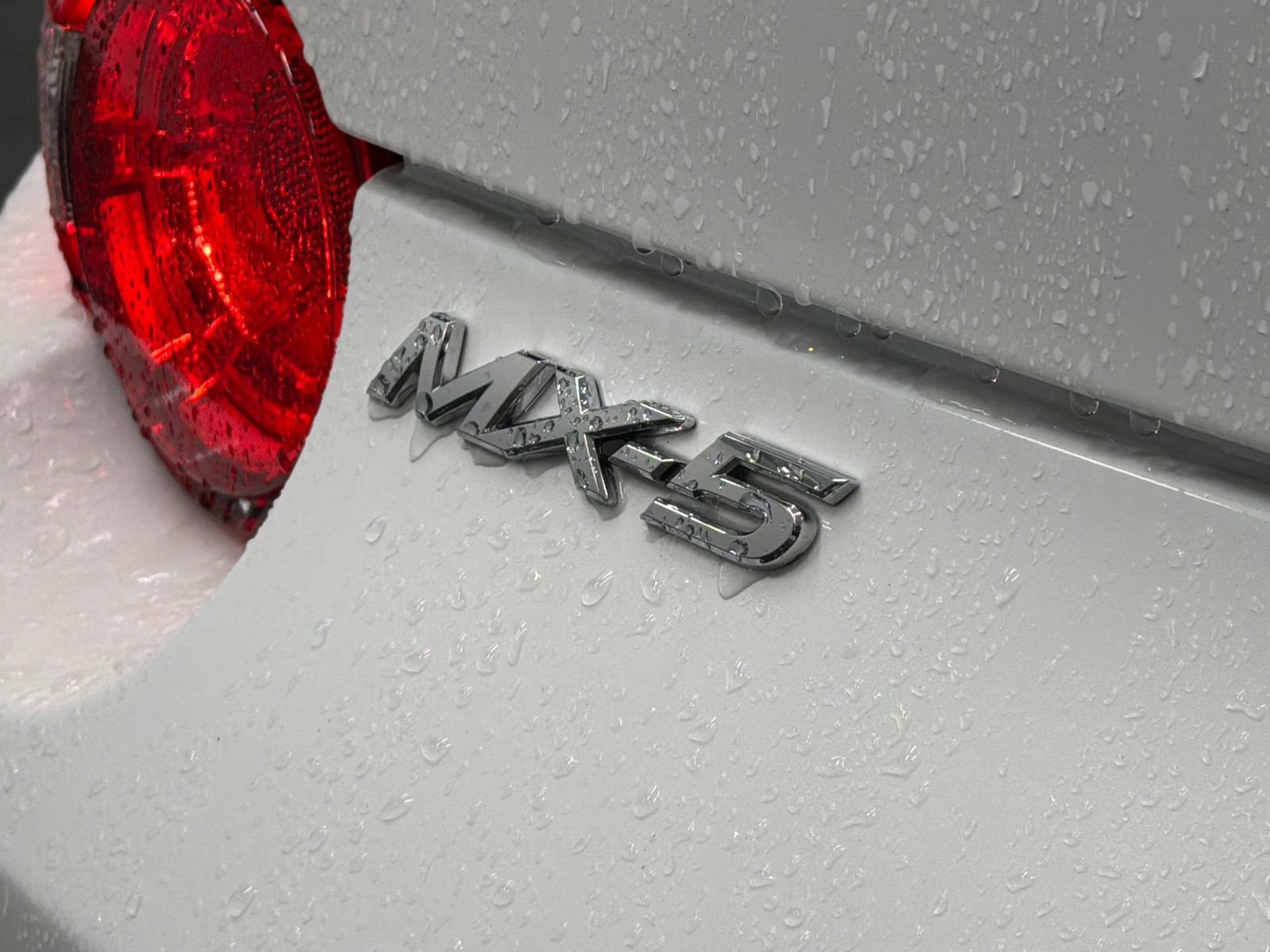 Used 2017 MAZDA MX-5 Miata Grand Touring image 8