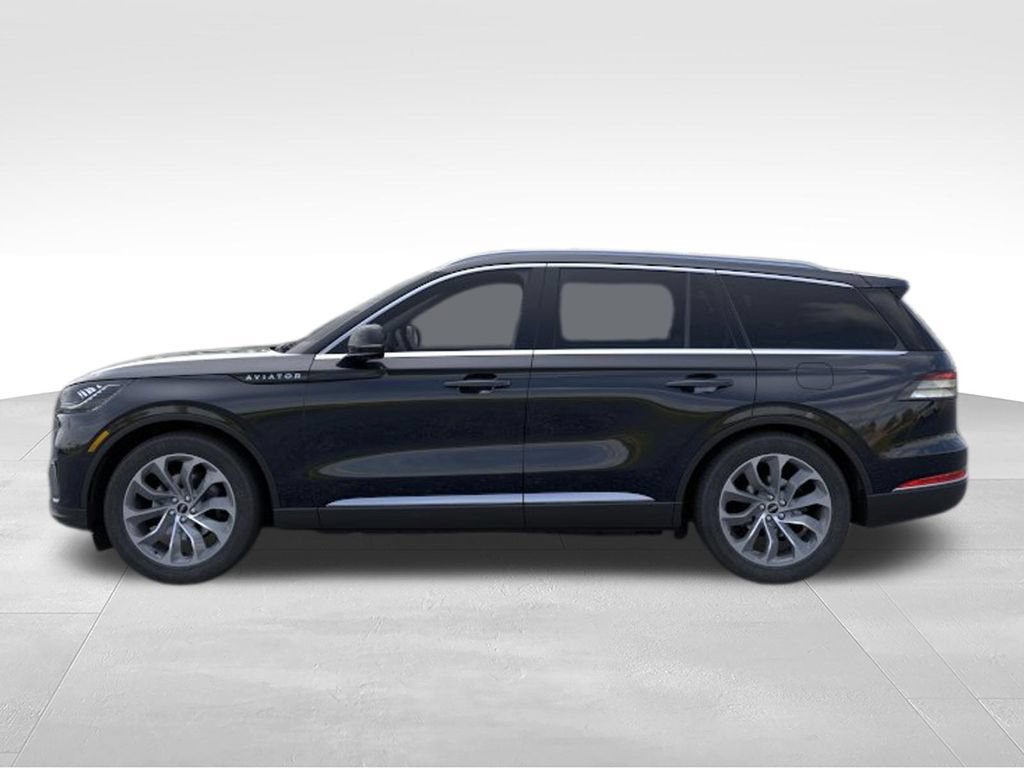 New 2026 Lincoln Aviator AWD image 3