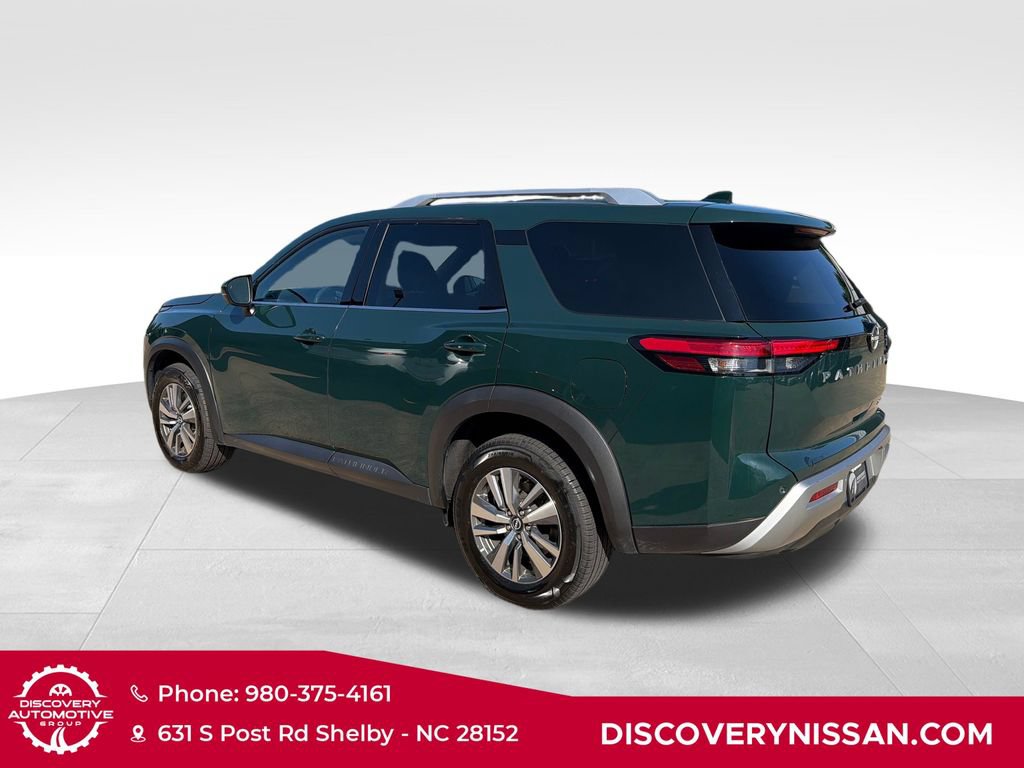 Certified 2025 Nissan Pathfinder SL AWD/4WD image 8