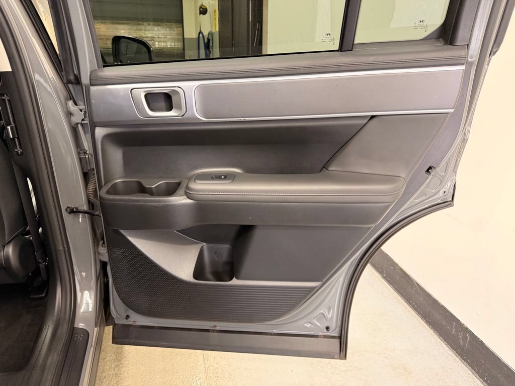 Used 2025 Hyundai Santa Fe XRT AWD/4WD image 25
