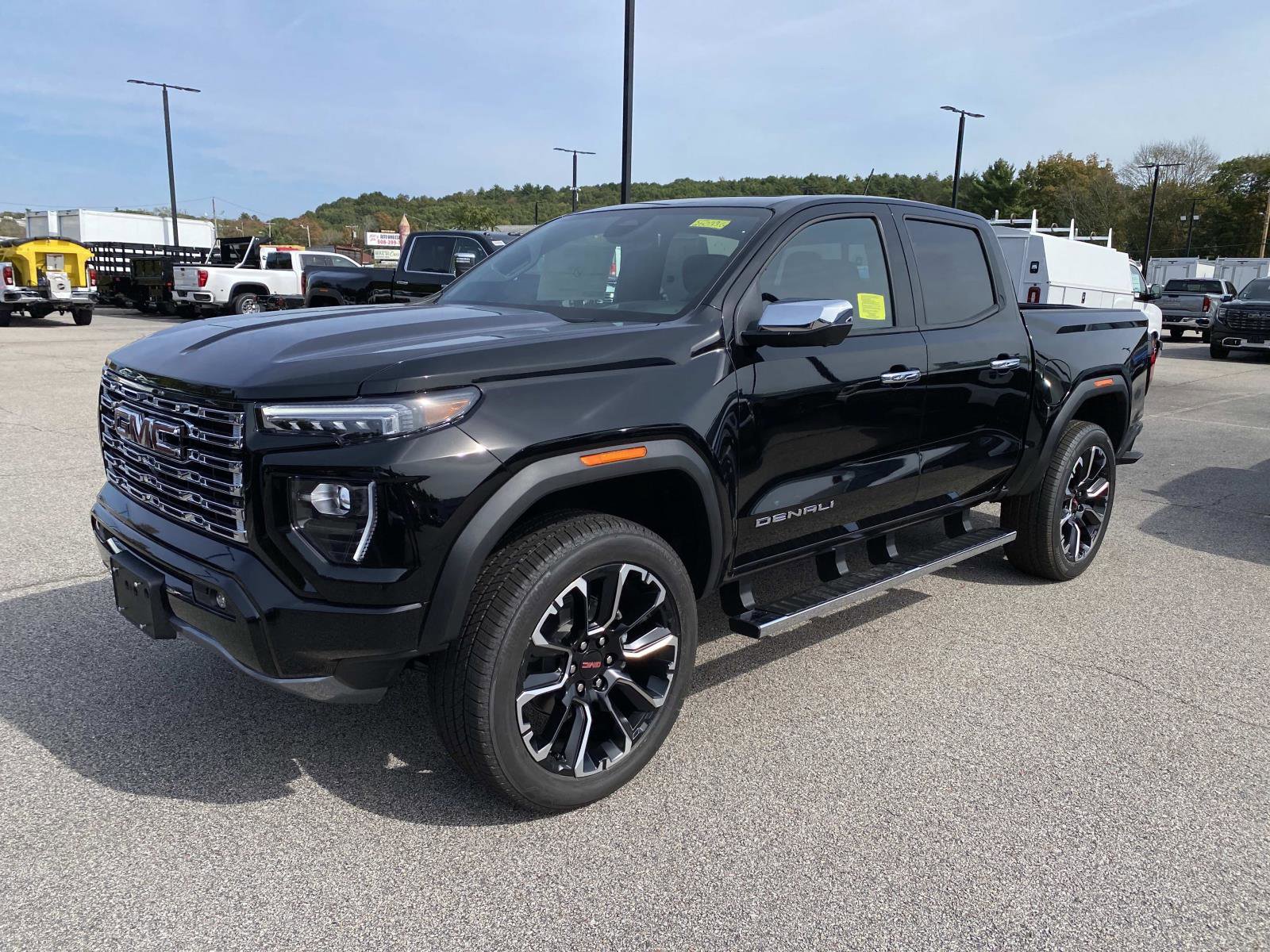 New 2026 GMC Canyon Denali image 1