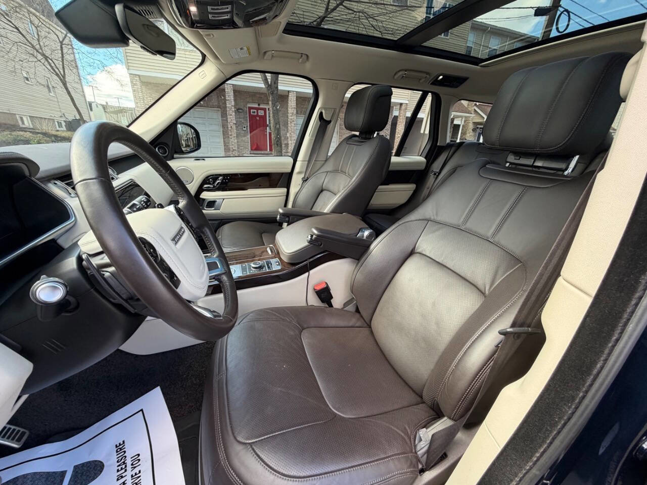 Used 2022 Land Rover Range Rover Westminster Edition image 10