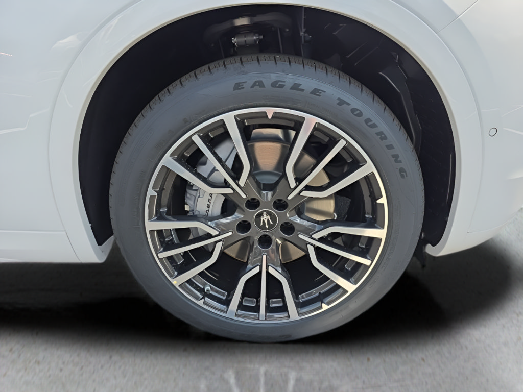 New 2025 Maserati Grecale GT AWD/4WD image 13