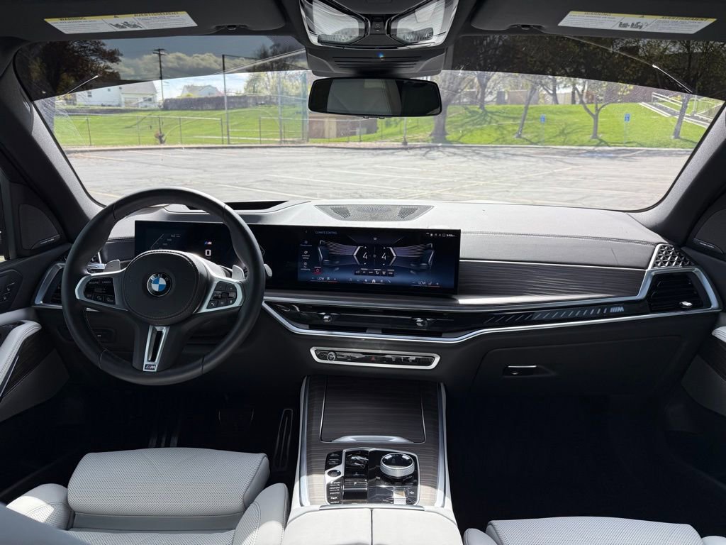 Used 2026 BMW X5 M60i image 12