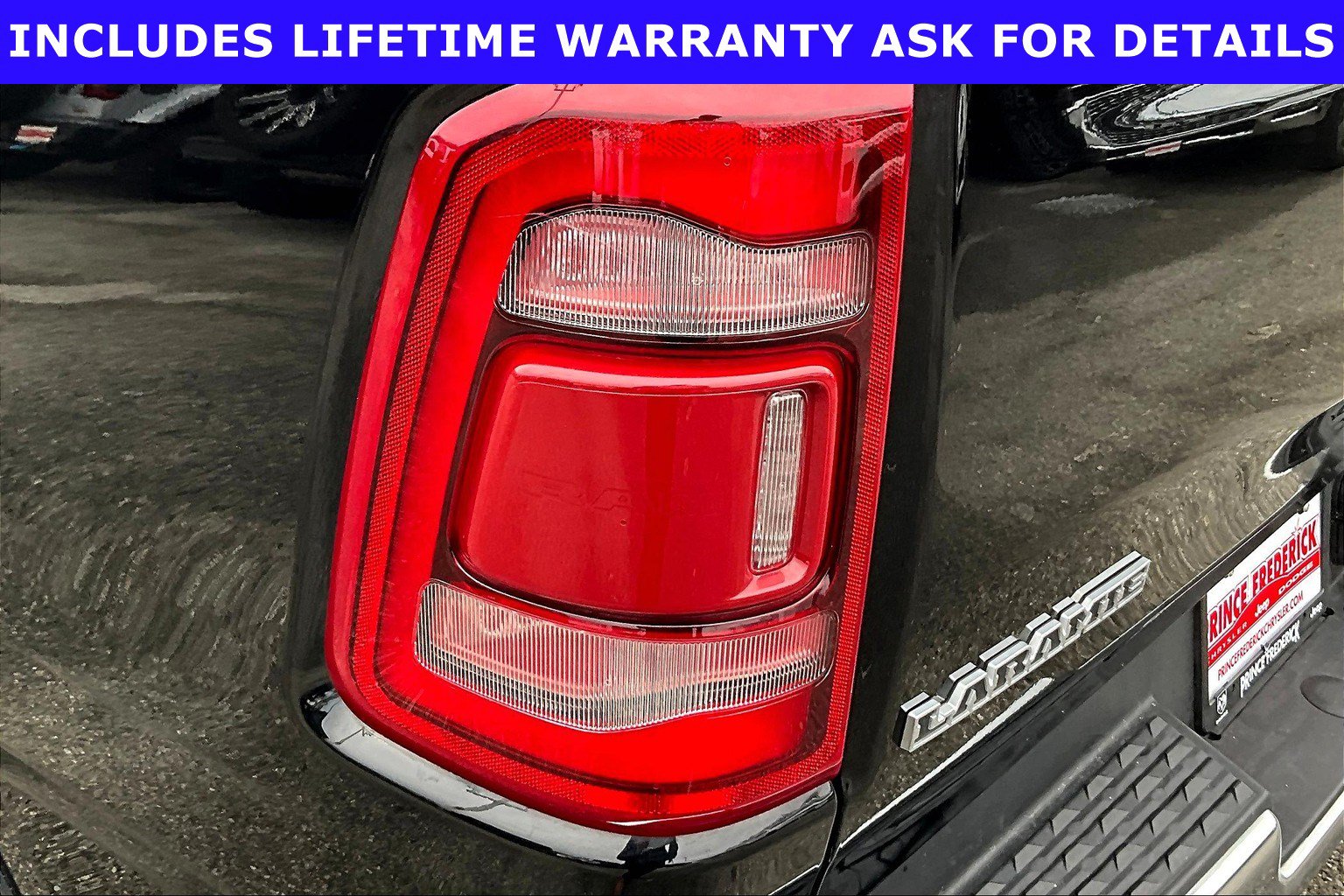 Used 2024 RAM 1500 Laramie AWD/4WD image 22