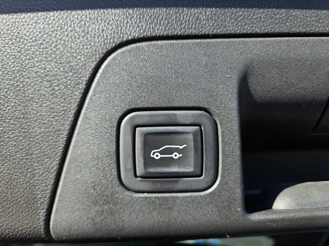 Certified 2023 Buick Envision Preferred w/ Sport Touring Package image 16