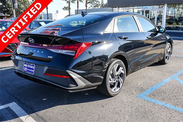 Certified 2025 Hyundai Elantra SEL image 6