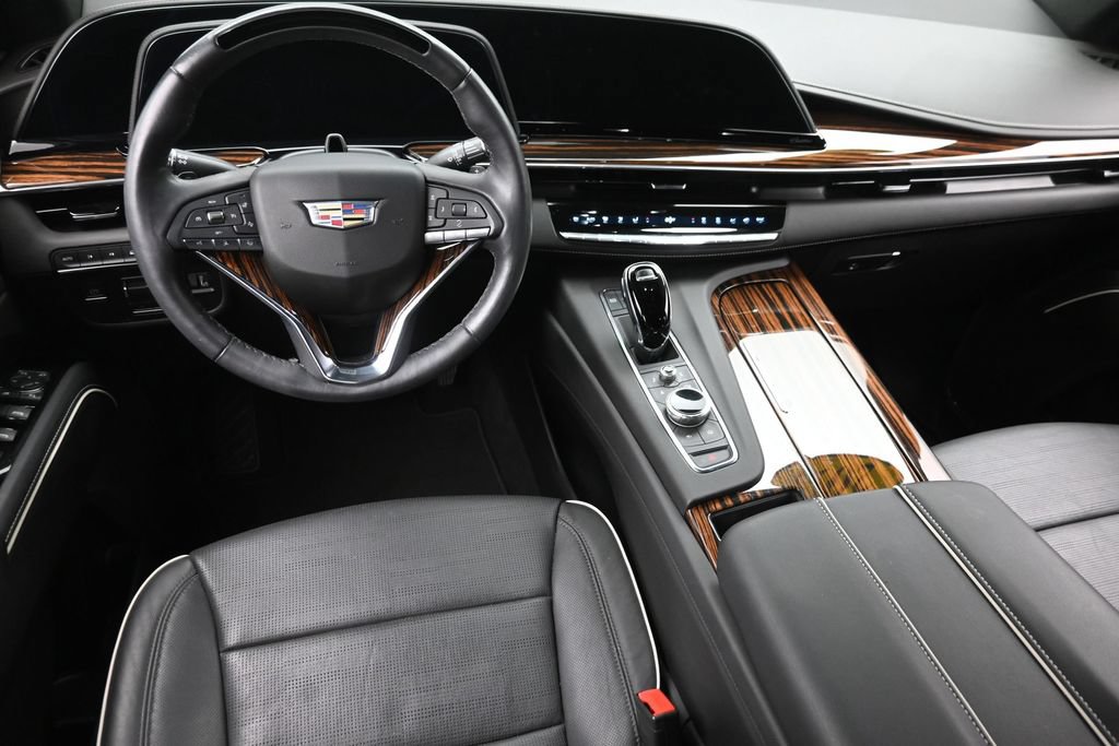 Certified 2023 Cadillac Escalade Premium Luxury w/ Performance Package AWD/4WD image 15
