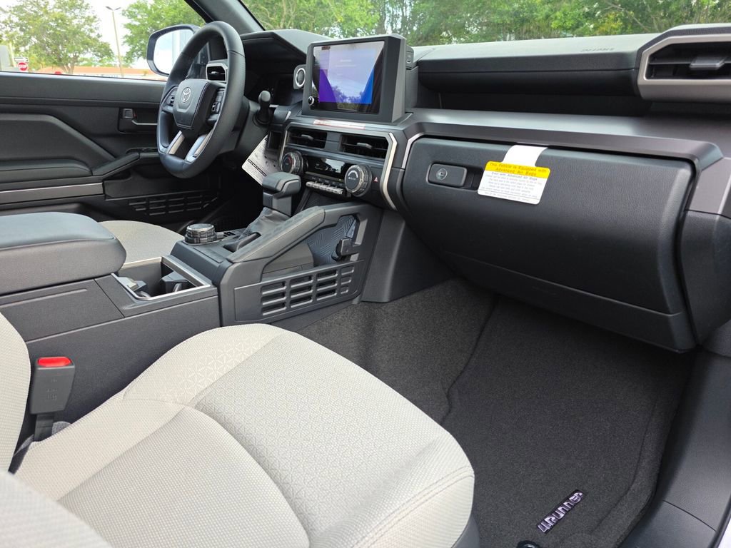 New 2026 Toyota 4Runner SR5 AWD/4WD image 13