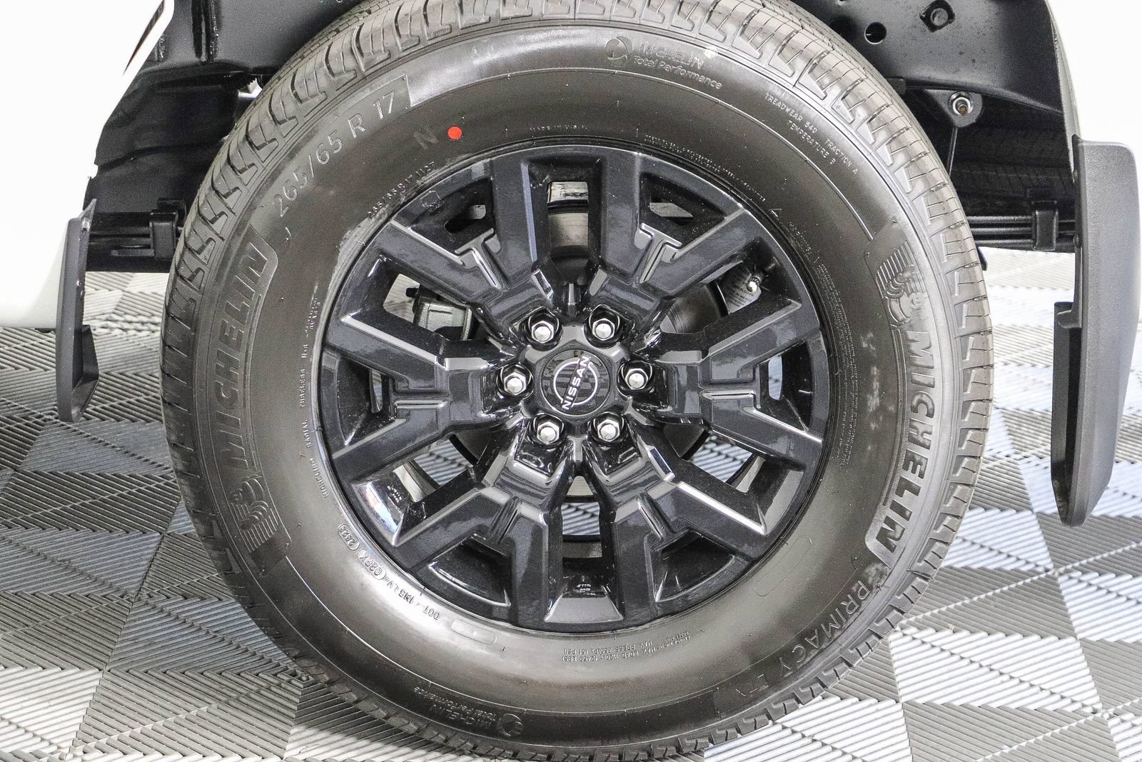 New 2027 Nissan Frontier SV w/ Tow Package RWD image 12