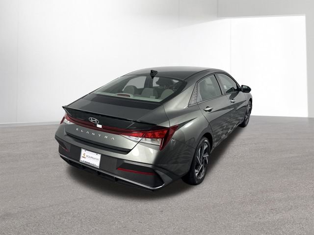 Used 2025 Hyundai Elantra Sport FWD image 42