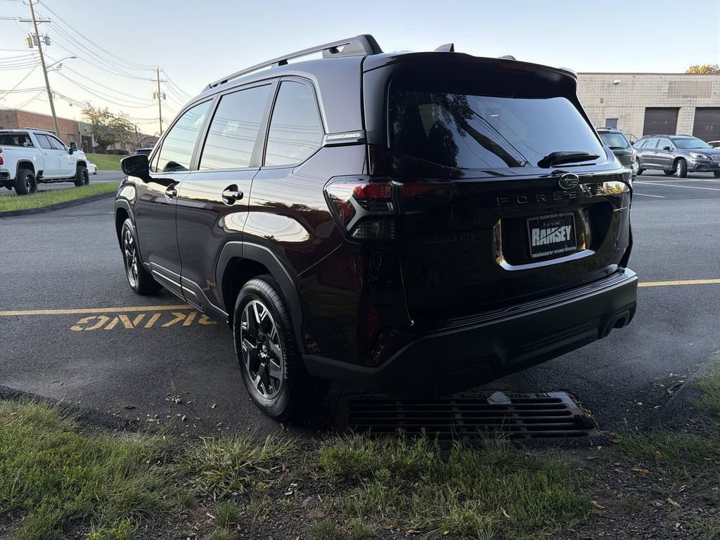 Used 2026 Subaru Forester Premium AWD/4WD image 6
