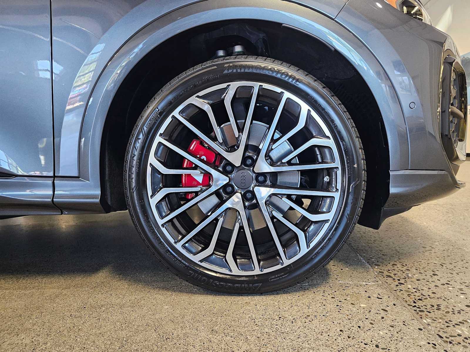 New 2026 Audi SQ5 Prestige AWD/4WD image 9
