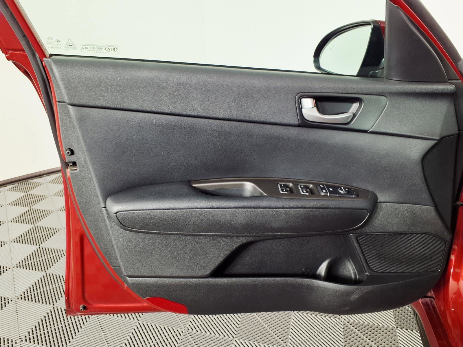 Used 2019 Kia Optima S w/ S Panoramic Sunroof Package FWD image 16