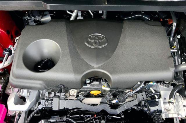 Certified 2026 Toyota Sienna XLE FWD image 32