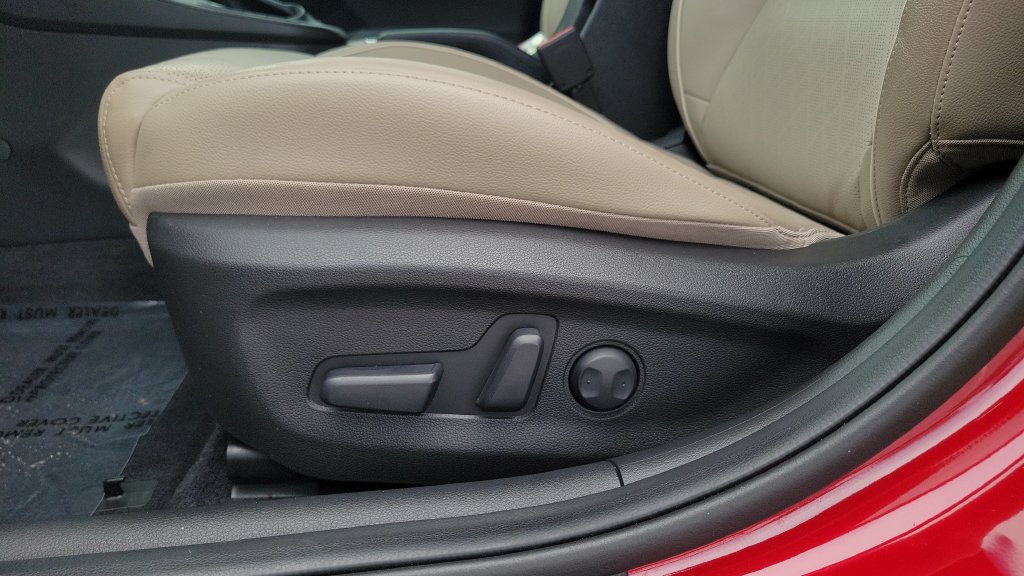 Used 2020 Hyundai Elantra GT w/ Style Package 02 FWD image 18