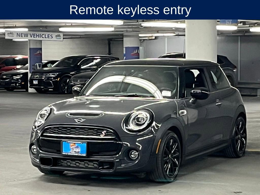 Used 2021 MINI Cooper S w/ Premium Package image 4