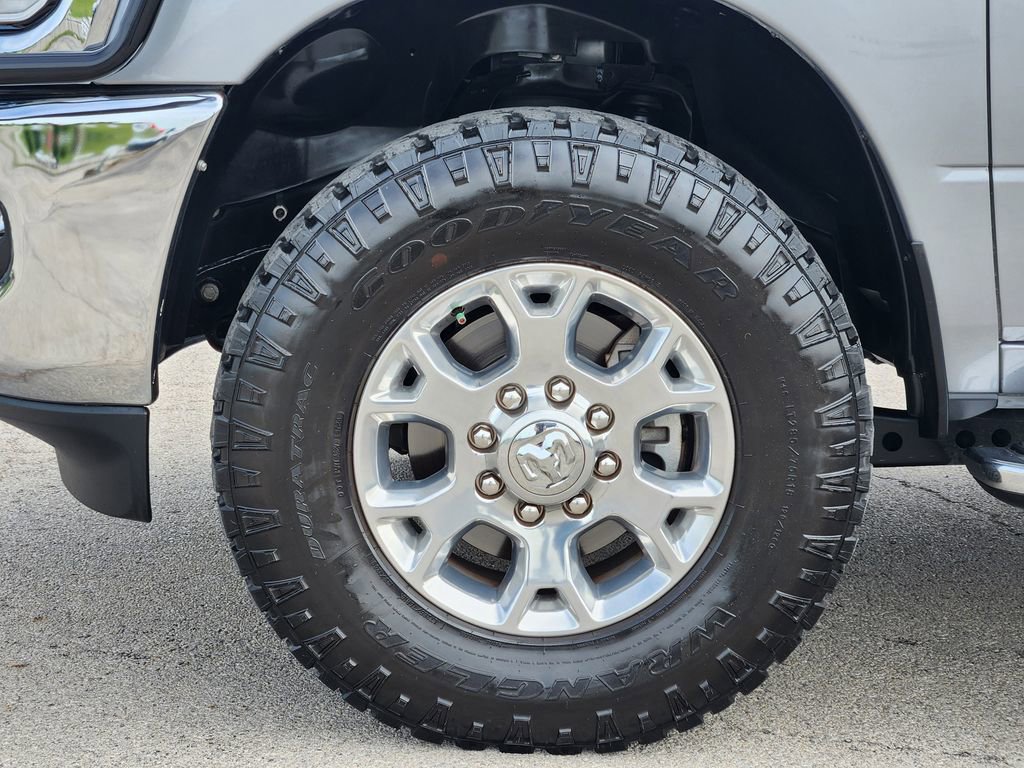 Used 2024 RAM 2500 Laramie w/ Chrome Bumper Package AWD/4WD image 10