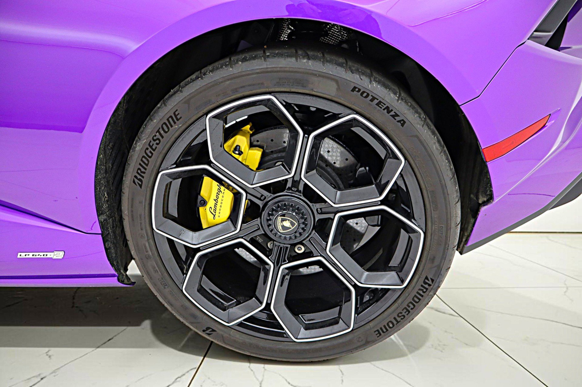 Used 2024 Lamborghini Huracan Tecnica RWD image 44