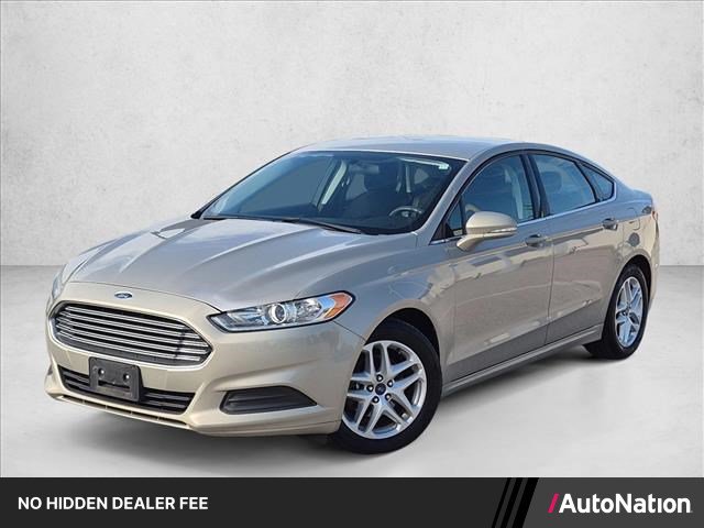 Used 2015 Ford Fusion SE FWD image 1