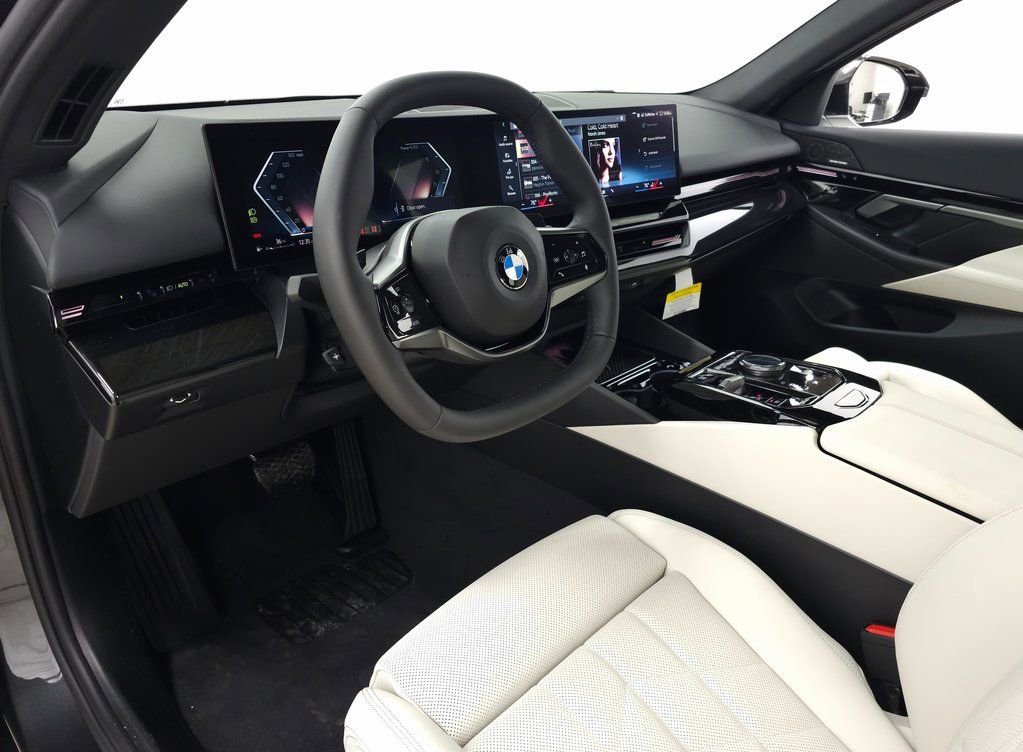 Certified 2025 BMW 530i xDrive image 20