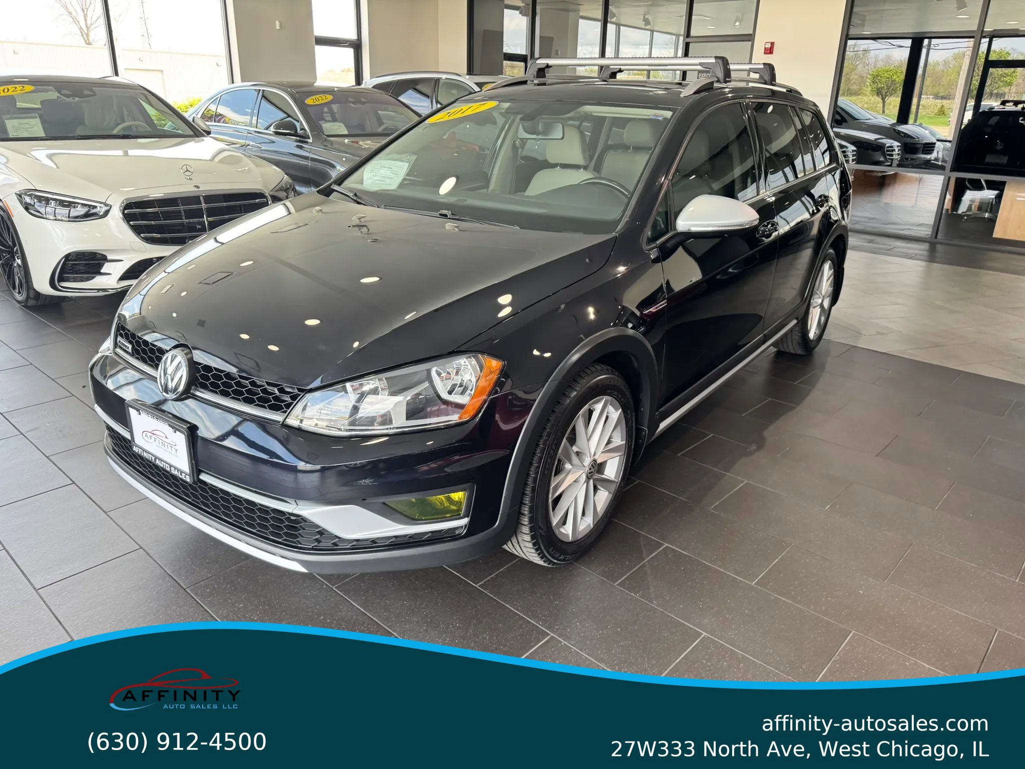 Used 2017 Volkswagen Golf Alltrack SE image 1