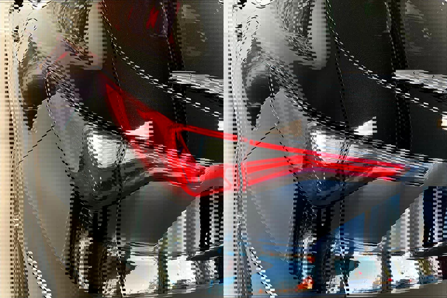 Certified 2023 Acura MDX w/Technology Package image 30