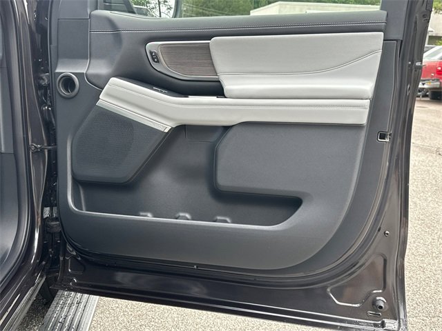 New 2025 Ford Expedition Platinum w/ Platinum Ultimate Package image 14