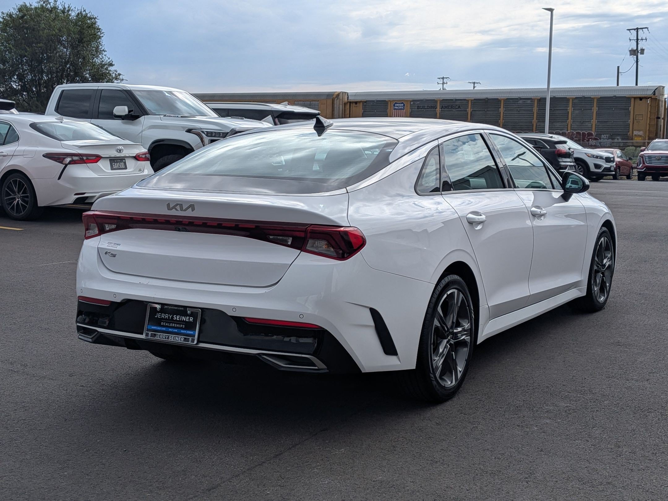 Used 2022 Kia K5 EX FWD image 5