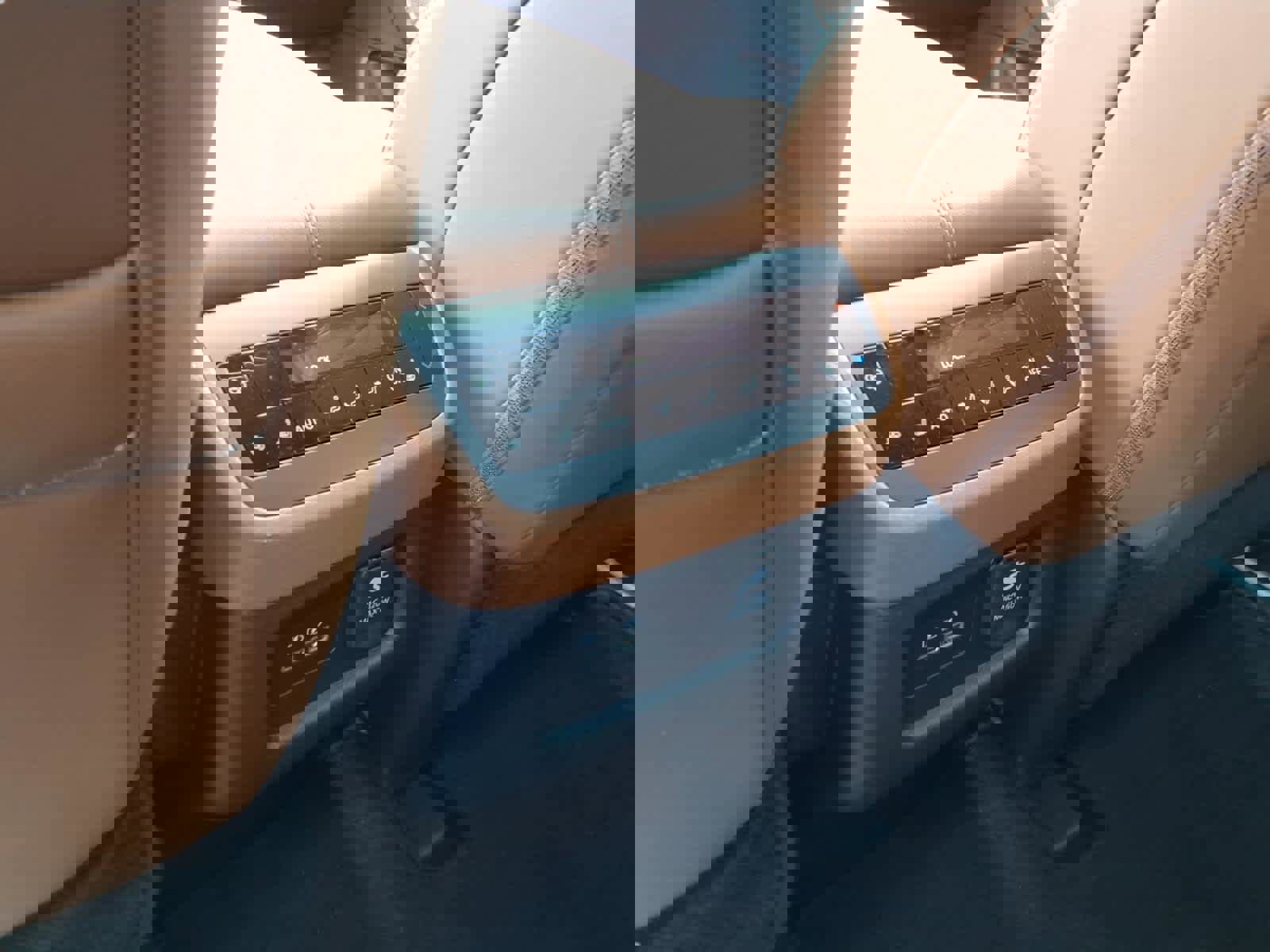 Used 2024 Nissan Pathfinder Platinum AWD/4WD image 8