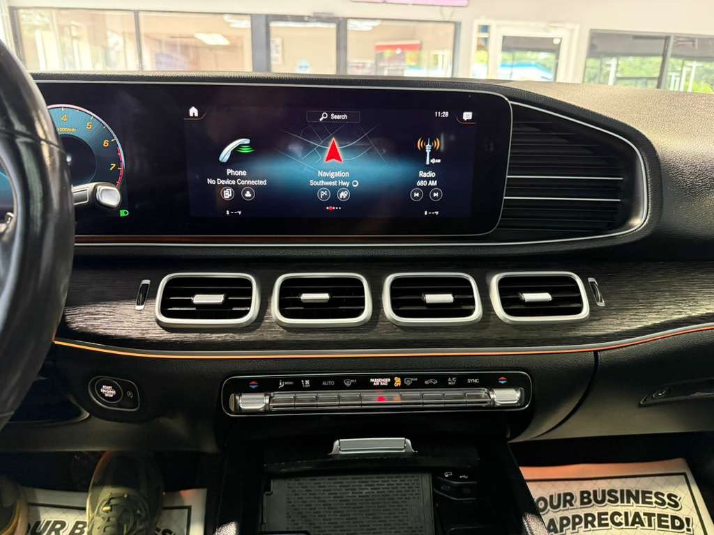 Used 2020 Mercedes-Benz GLE 350 4MATIC w/ Premium Package image 13